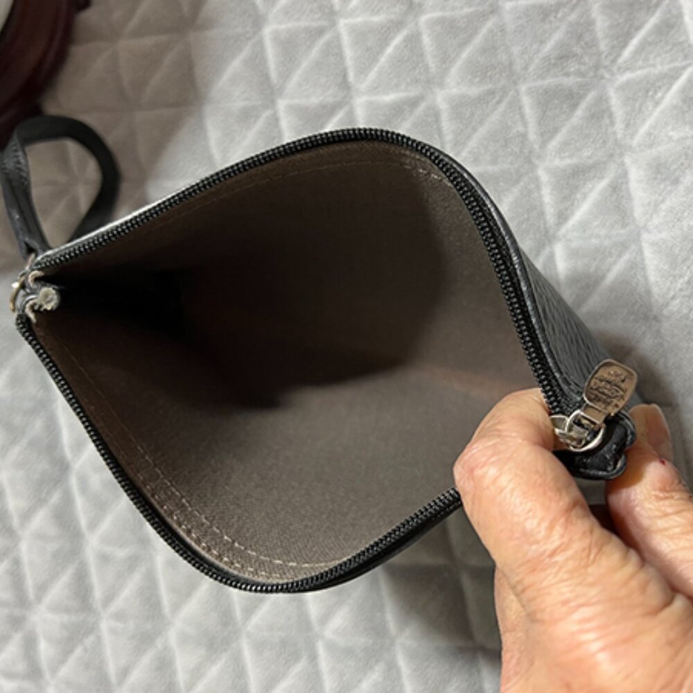 MCM-VISETOS Black Leather Pouch/ Wristlet NWOT - Picture 4 of 9